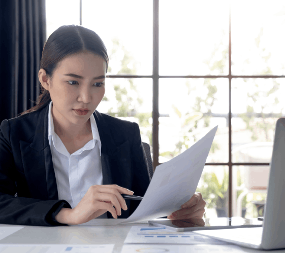 A translator works on translating personal, business and legal documents, providing precise translations for Virginia client.