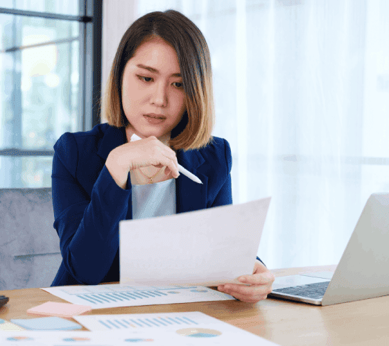 A translator works to meet Virginia court standards for Legal Document translations, ensuring all legal terminology.